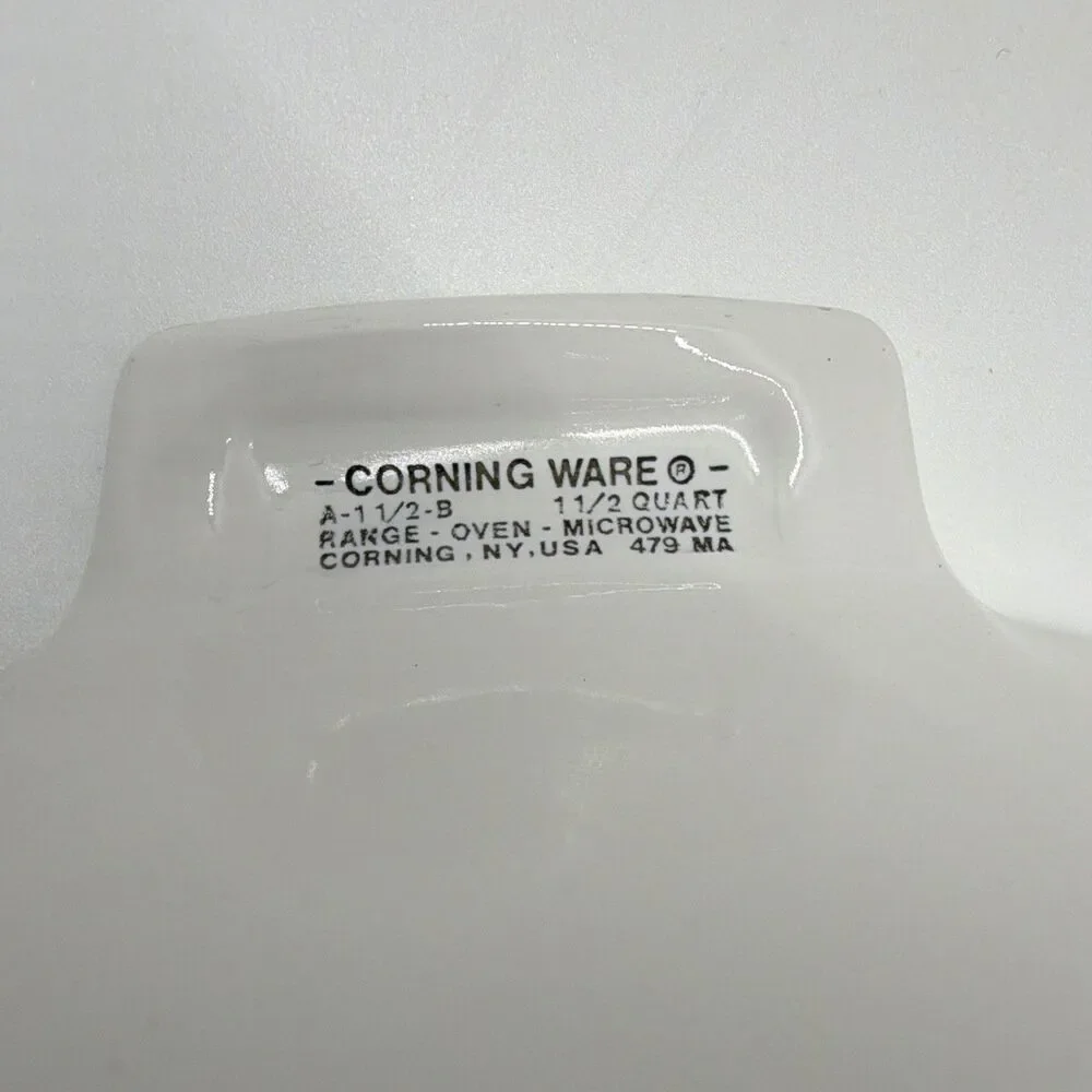 CorningWare 1 1/2 Qt Square Glass Casserole w/ Lid Wildflower